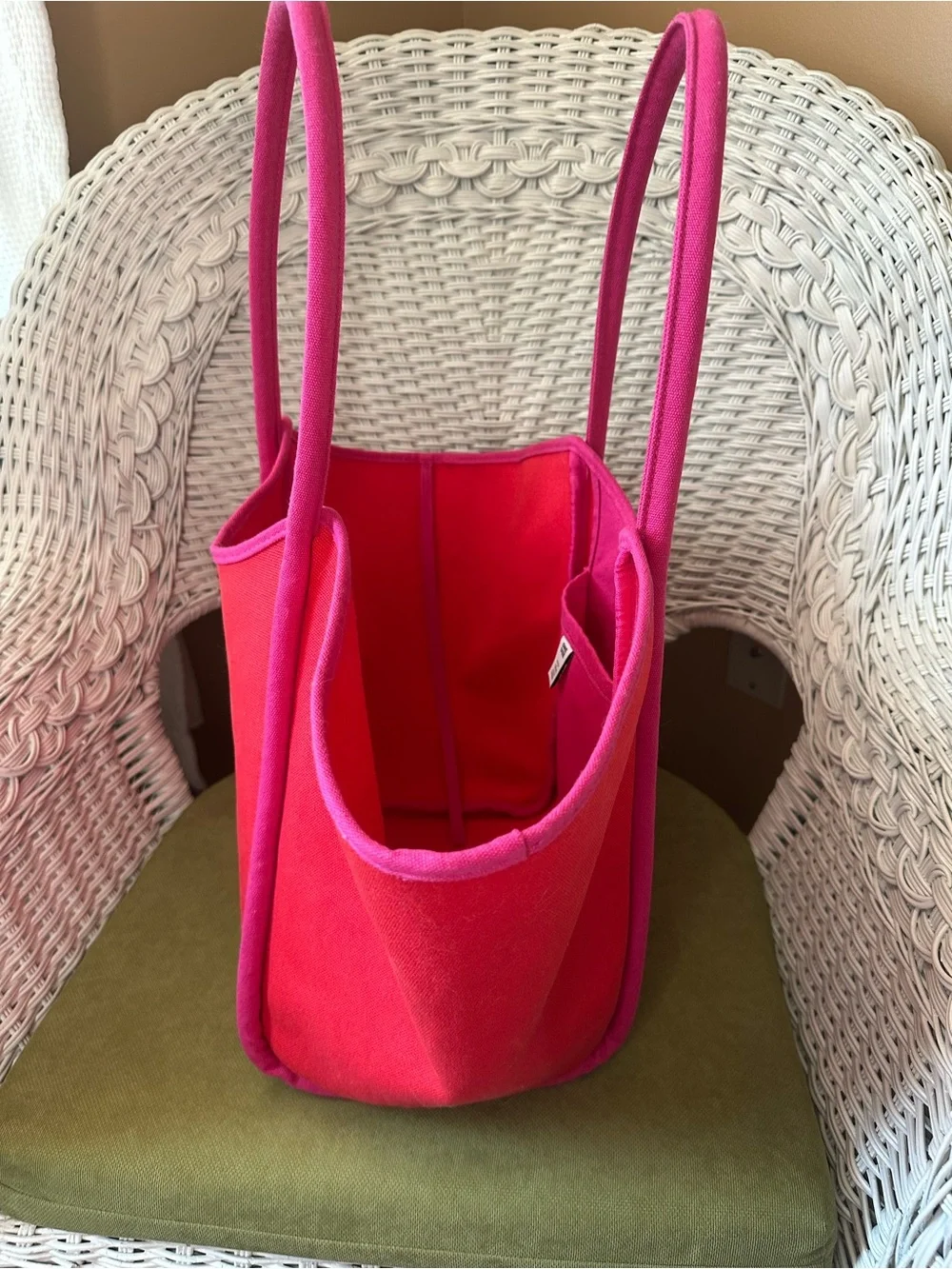 Old Navy stylish bright
